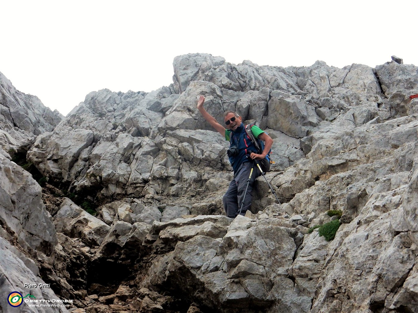 85 Passaggi su roccette con attenzione.jpg